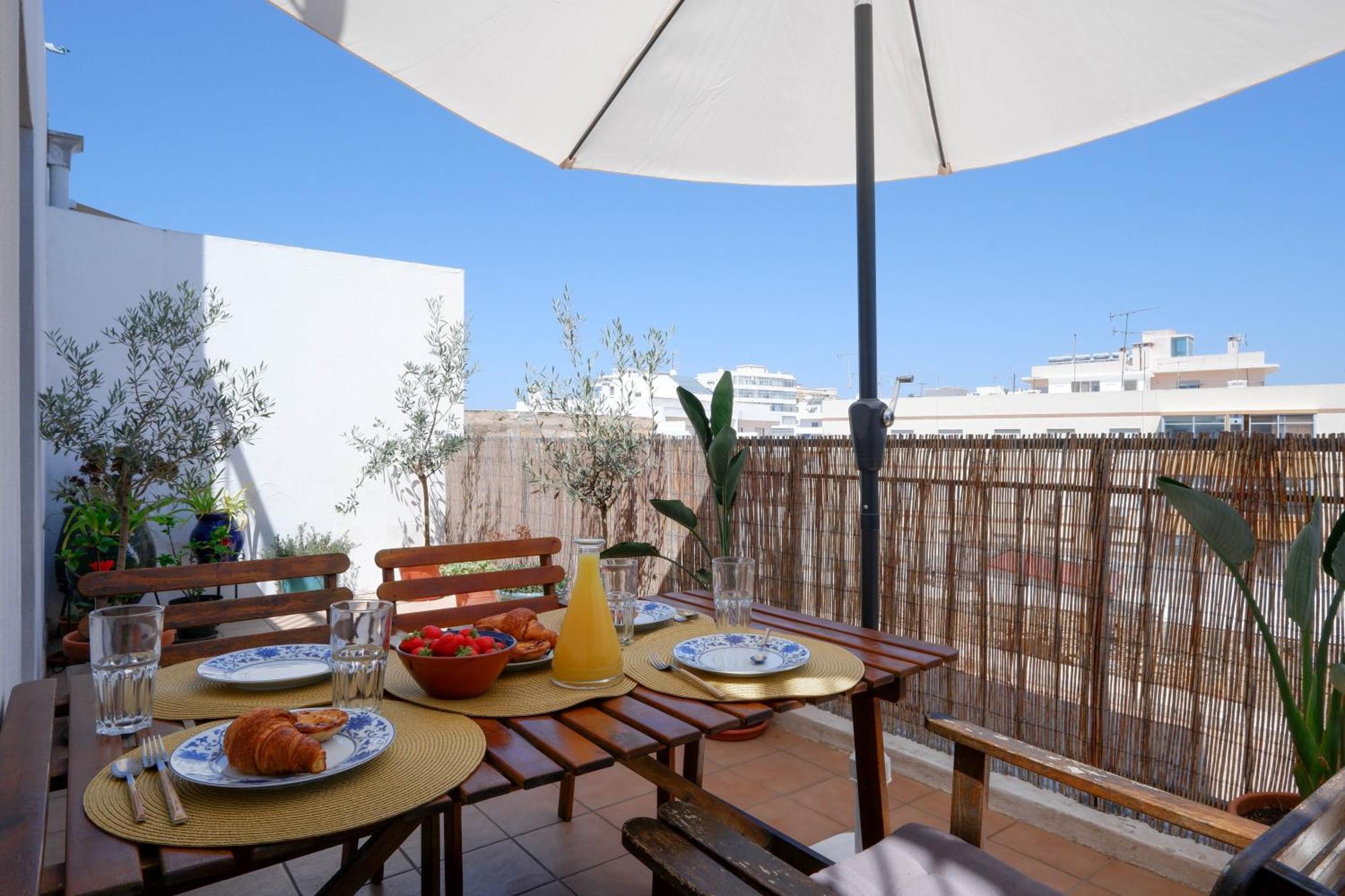 Spacious Terrace, Swimming Pool, Private Parking Olhao Luaran gambar