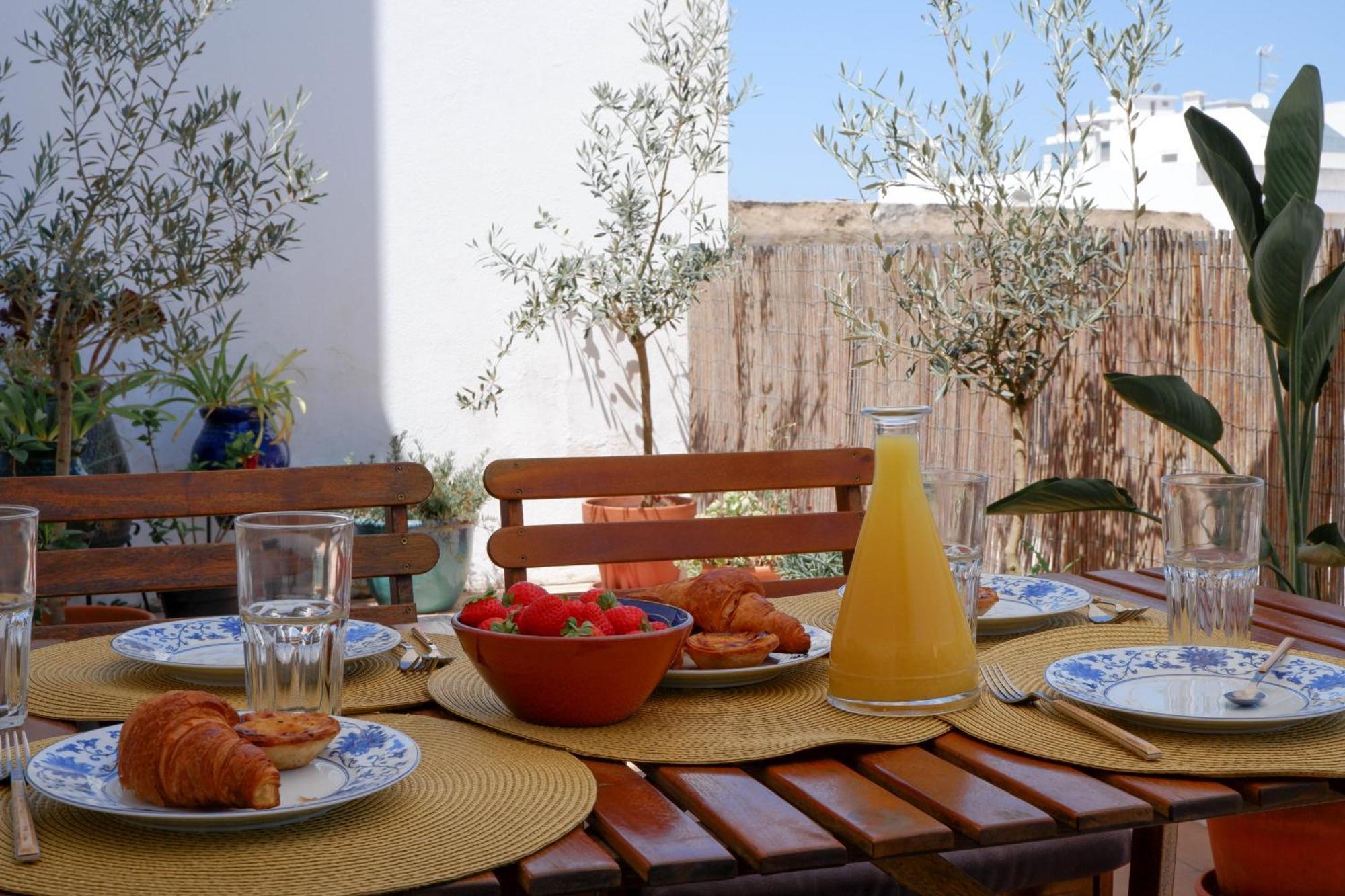 Spacious Terrace, Swimming Pool, Private Parking Olhao Luaran gambar